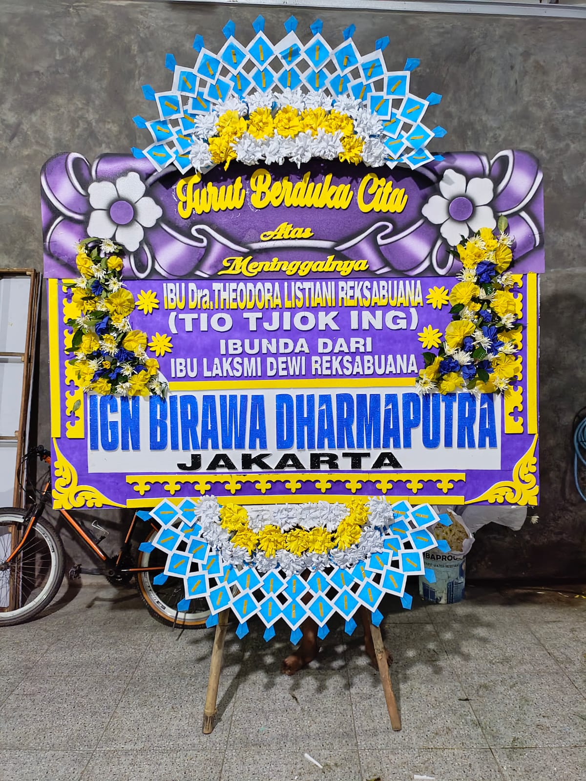 Bunga Papan Duka