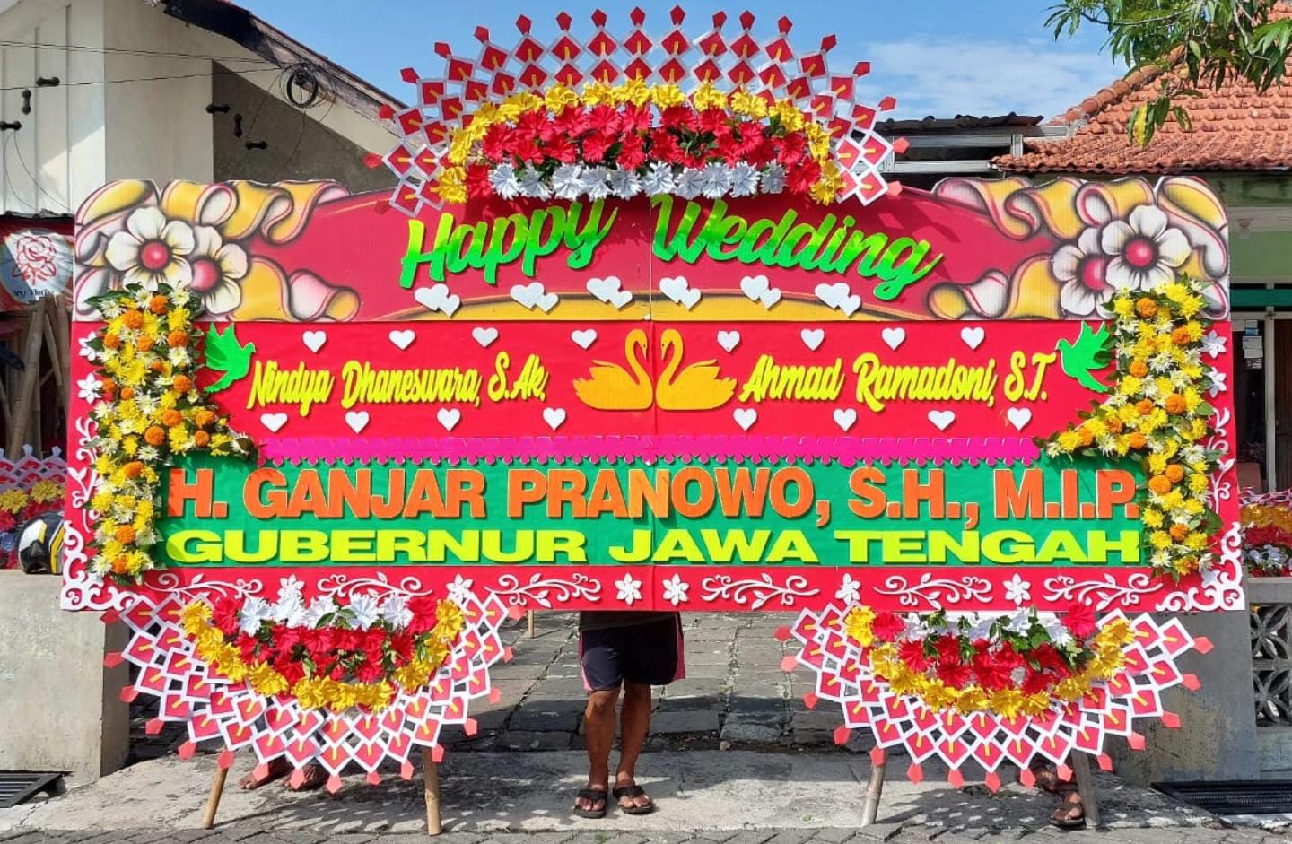 Jual Karangan Bunga Pernikahan Semarang: Sentuhan Cinta di Hari Bahagia